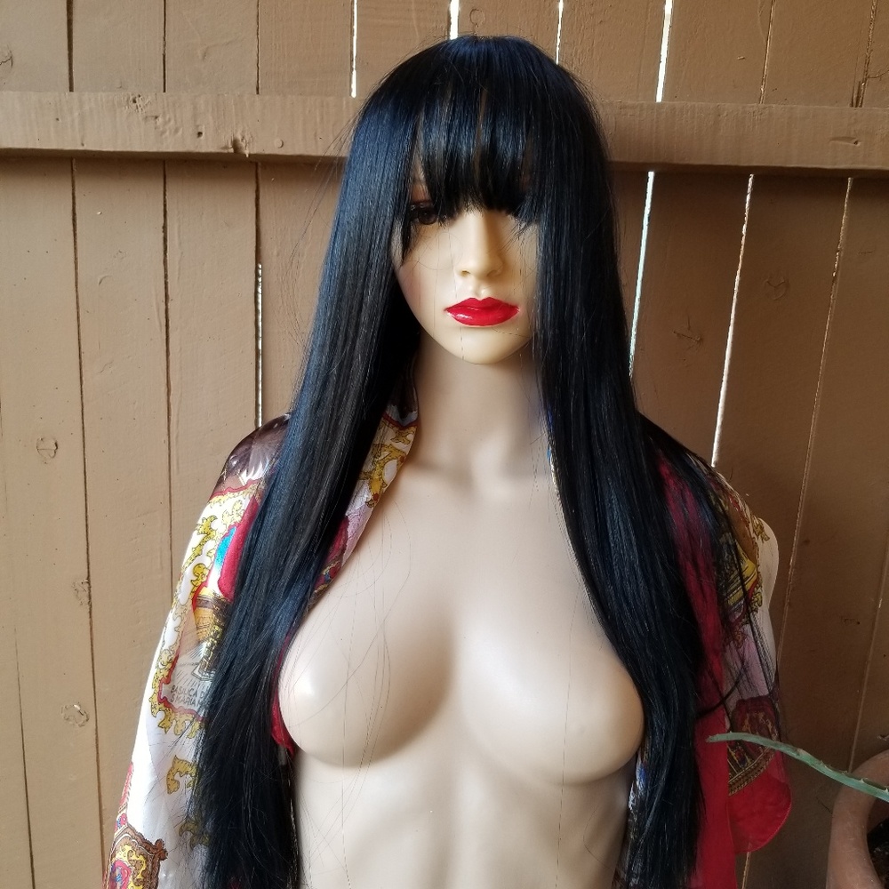🆕️Ready to Ship Wig With Bangs and Quality Style - Picture 5 of 8